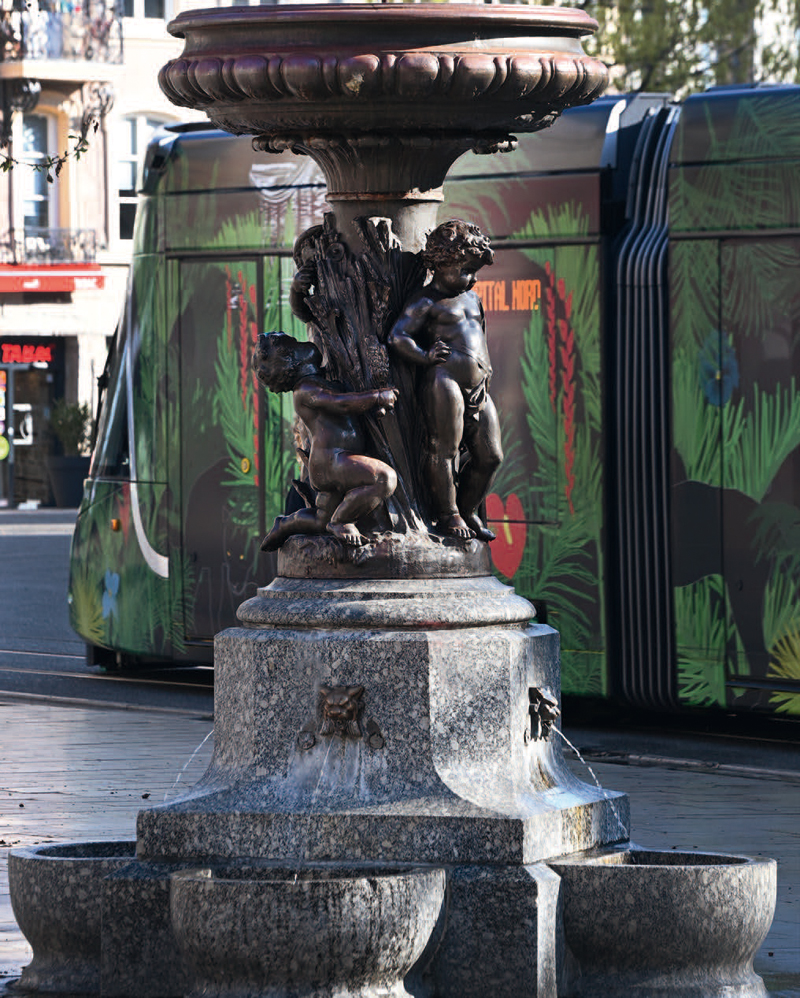 Fontaine place du peuple